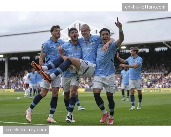 通讯:一支球队的进化——回顾曼城本赛季欧冠如何从控球到“可控的奔跑” 通讯:一支球队的进化——回顾曼城本赛季欧冠如何从控球到“可控的奔跑”