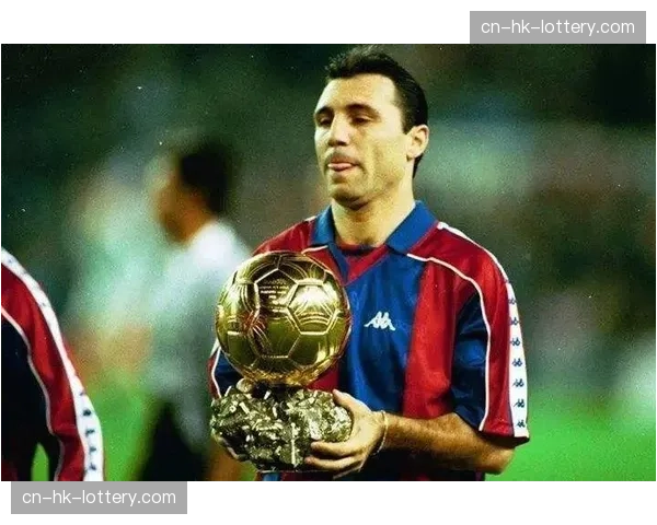 帕尔马600万欧从威尼斯买断卡维利亚，尤文分到60万